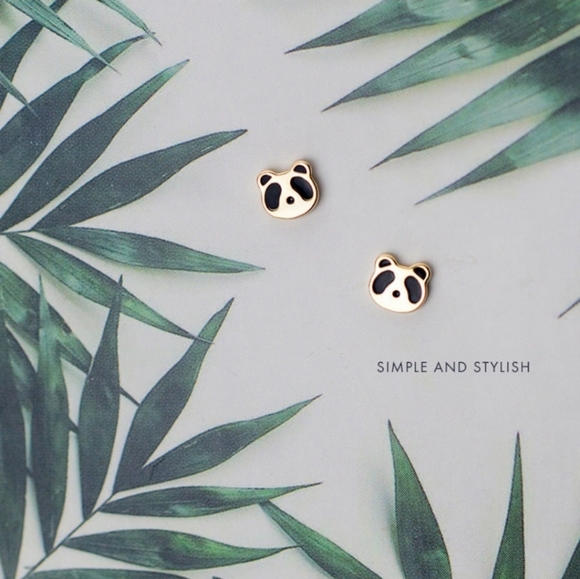 NWT 925 Sterling Silver & Black Panda Bear Head Studs Earrings - Dainty - Picture 2 of 4